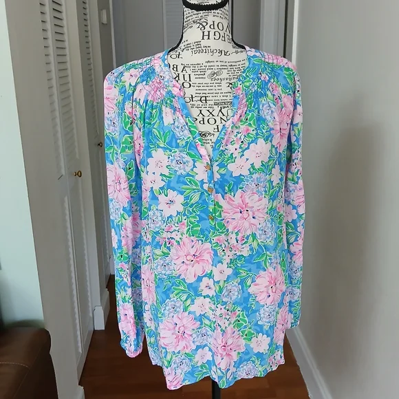 Lilly Pulitzer Elsa Silk Top - Picture 2 of 9